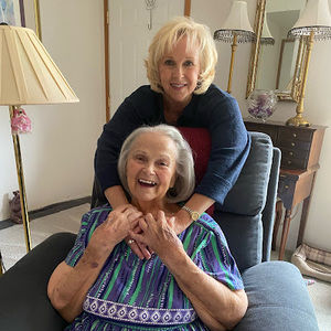 Meet your Posher, Laurie